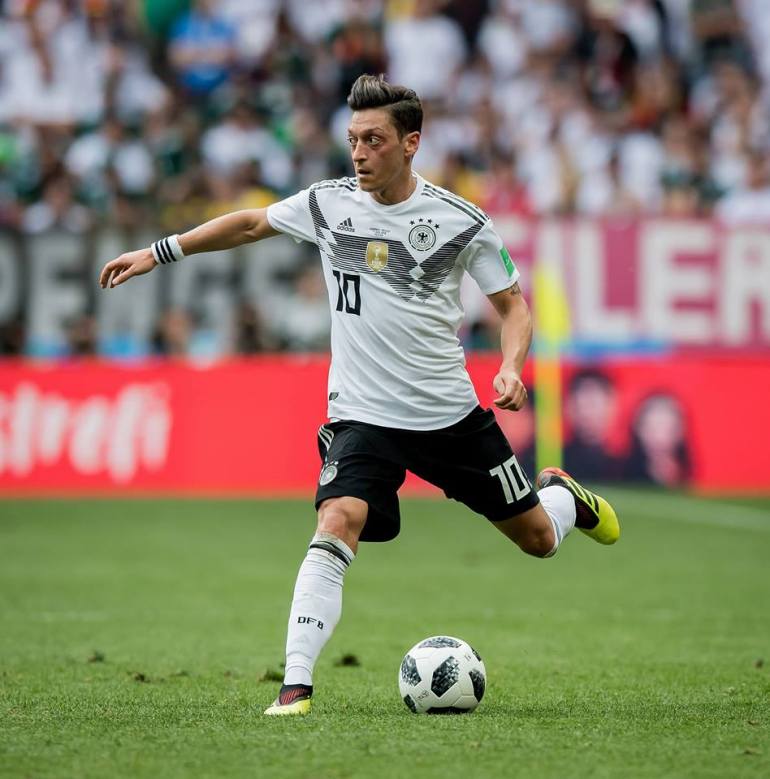 35654438_2140312792713948_5226373079176839168_n